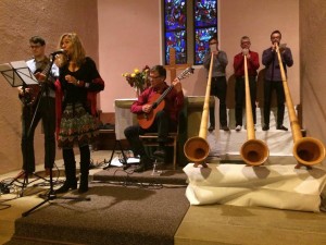 Hispanova mit Wood’ n‘ Roses in der Wolfbuschkirche